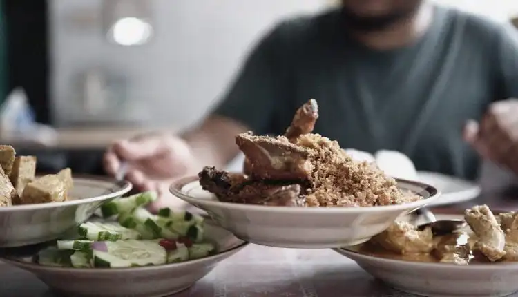 Makanan Terbaik dan Terburuk untuk Asam Lambung