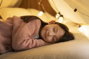 Rahasia Tidur Berkualitas: Kenapa Lampu dan Begadang Bisa Bikin Gangguan Tidur?