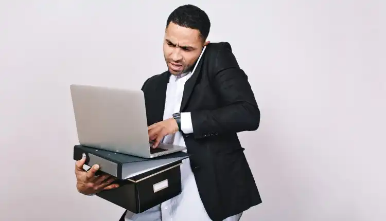 Mengapa Orang yang Bekerja di Kantoran Lebih Rentan Terhadap Stroke?