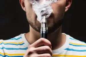 Mengungkap Mitos Vape Lebih Aman Dari Rokok Tembakau