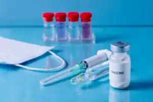 Injeksi Vaksin Bisa Sebabkan Komplikasi Penyakit?