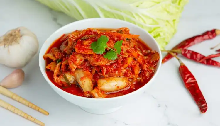 Benarkah Makan Pedas Pada Ibu Hamil Bisa Buat Bayi Botak?