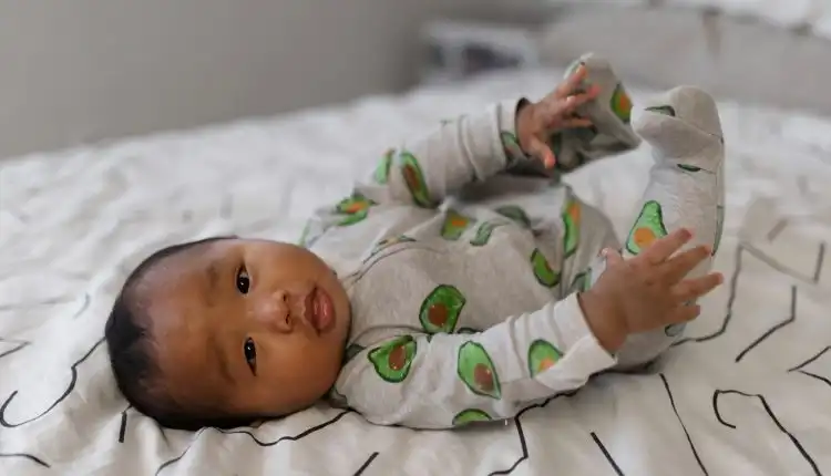 Tips Mengatasi Anak Terbangun Tengah Malam