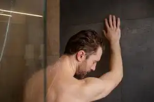 Benarkah Mandi Malam Punya Efek Buruk Untuk Jantung?